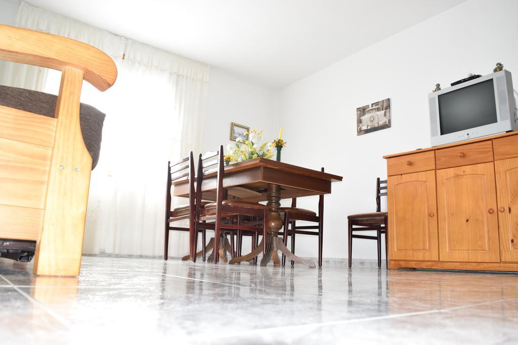 Chuca House Guest House Requiás Екстериор снимка